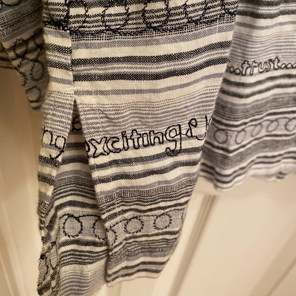 Chicos Linen Shirt Size 2 (12/14) Embroidered Button Up Inspirational 3/4 sleeve - Picture 9 of 15